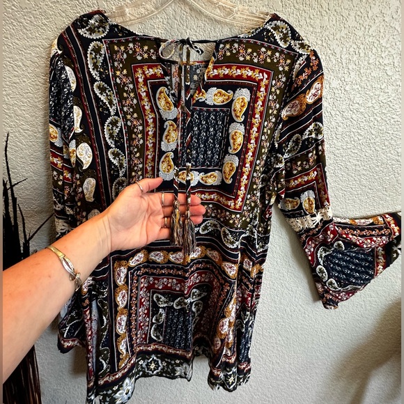 Umgee| Bohemian Style Tunic Top| Size L| Navy Multi Color - Picture 3 of 5